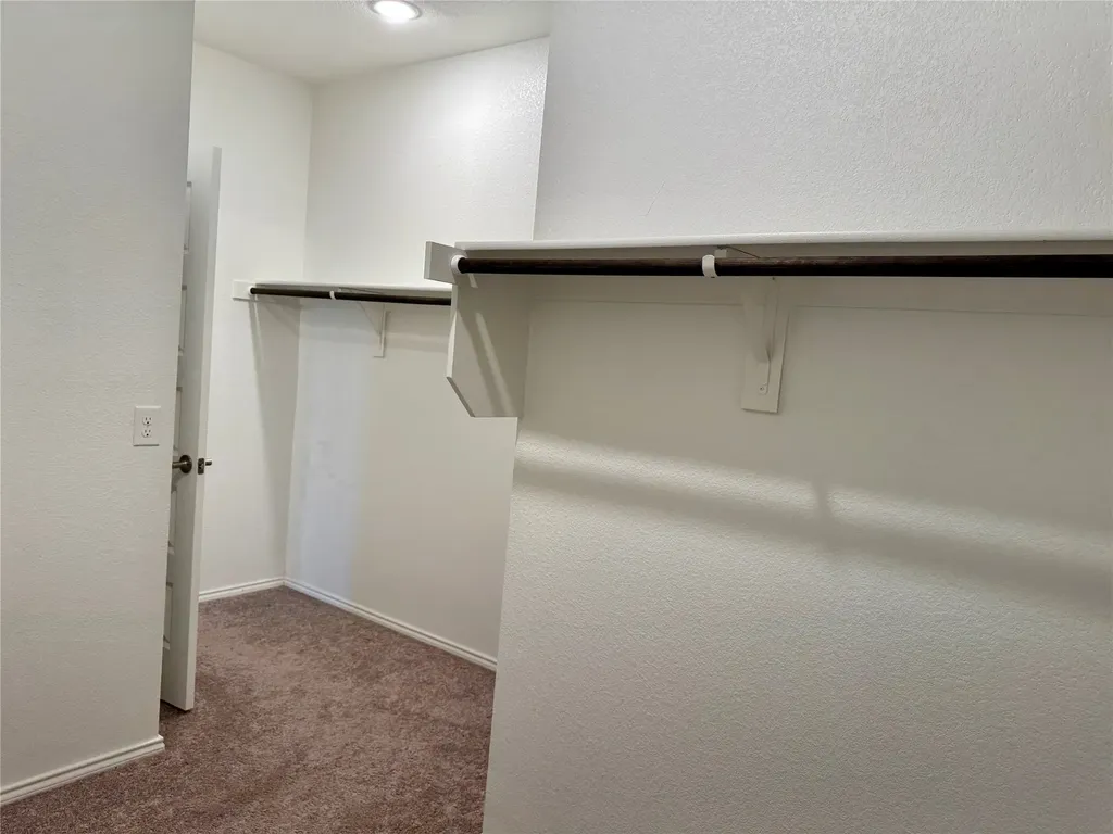 210 Windsor Forney TX 75126