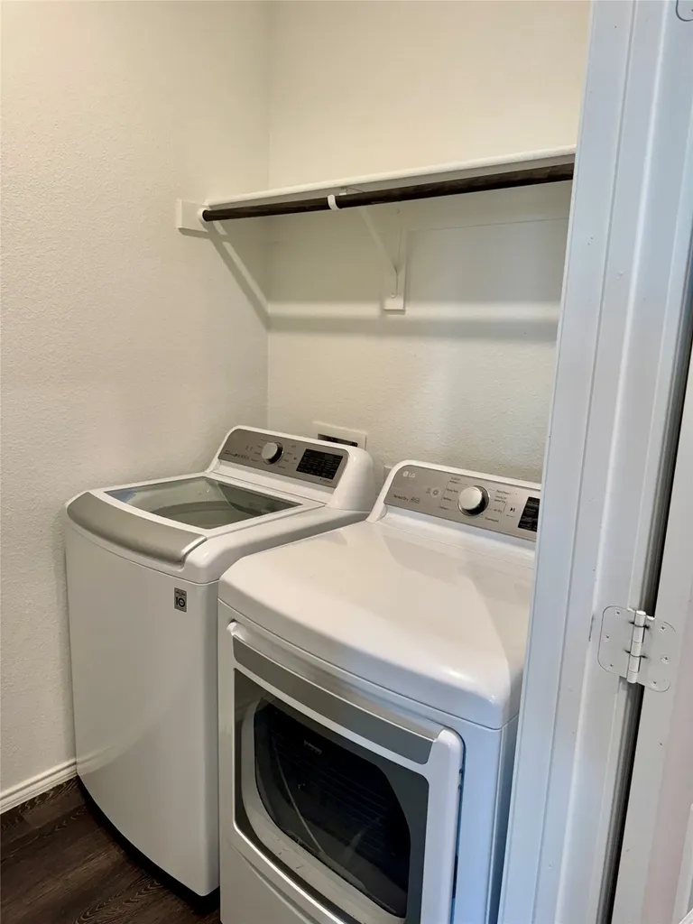 210 Windsor Forney TX 75126