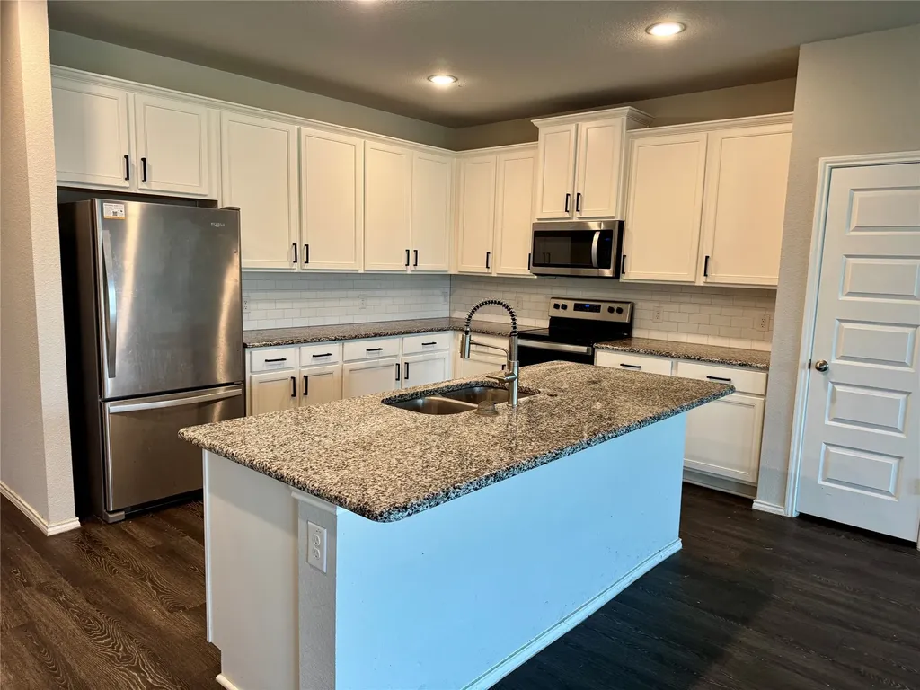 210 Windsor Forney TX 75126