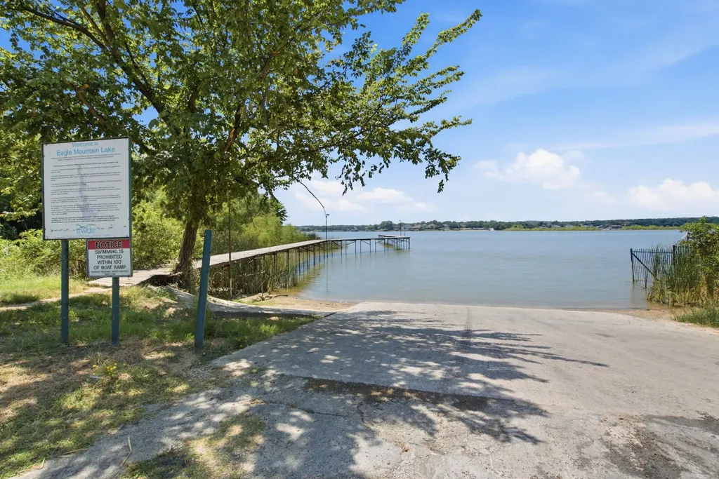 1932 Gale Drive Pelican Bay TX 76020