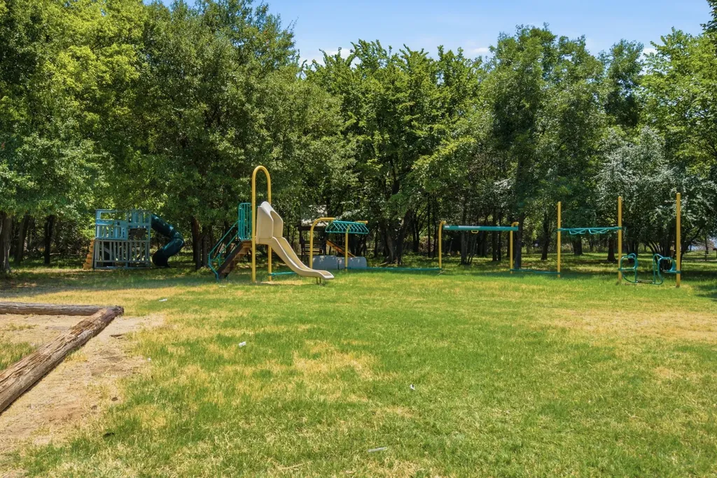 1932 Gale Drive Pelican Bay TX 76020