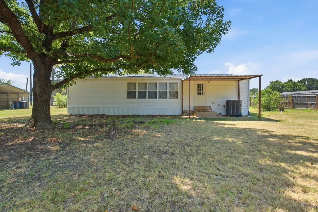 1932 Gale Drive Pelican Bay TX 76020