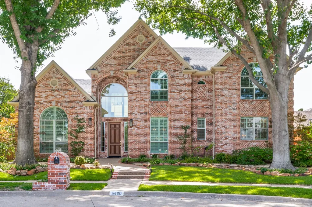 5420 Wescott Lane Dallas TX 75287
