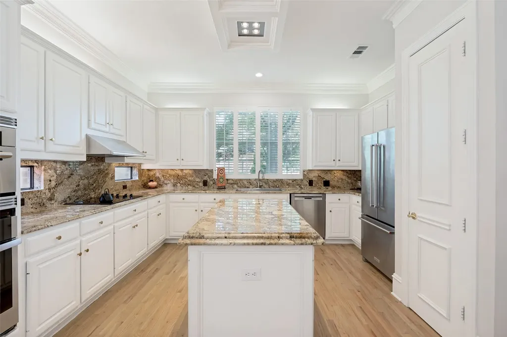 5420 Wescott Lane Dallas TX 75287