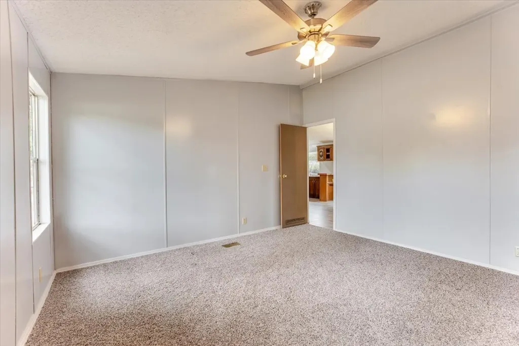 2316 SW 4th Avenue Mineral Wells TX 76067