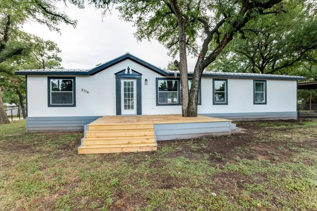 2316 SW 4th Avenue Mineral Wells TX 76067