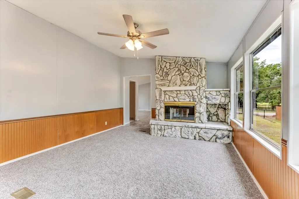 2316 SW 4th Avenue Mineral Wells TX 76067