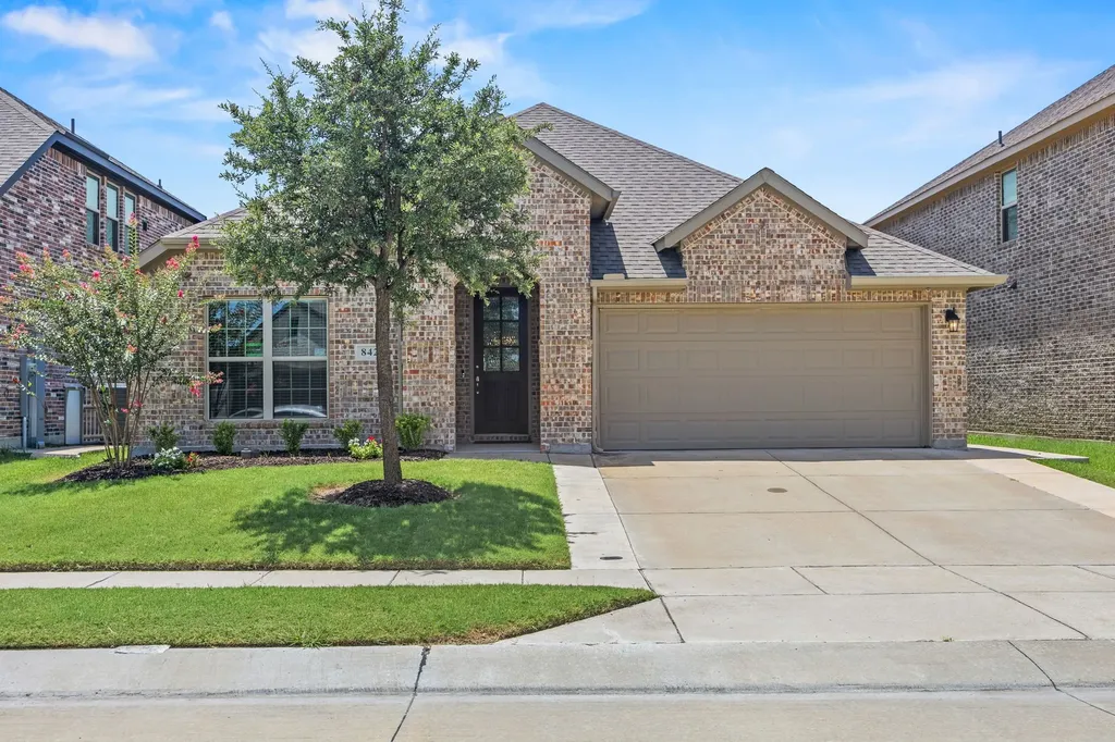 842 Mildren Lane Fate TX 75087