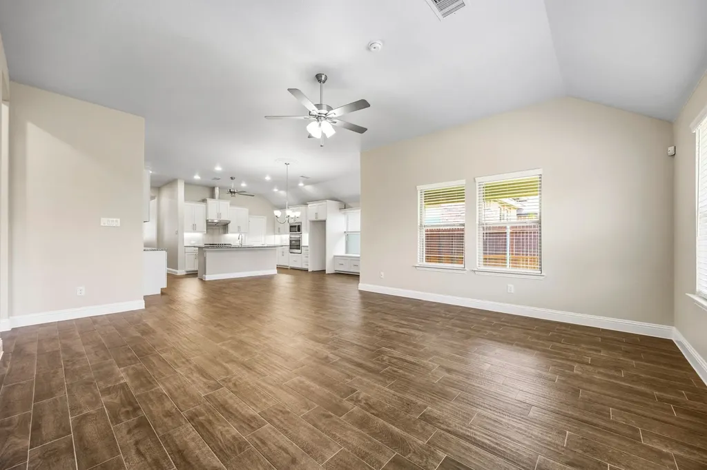 842 Mildren Lane Fate TX 75087