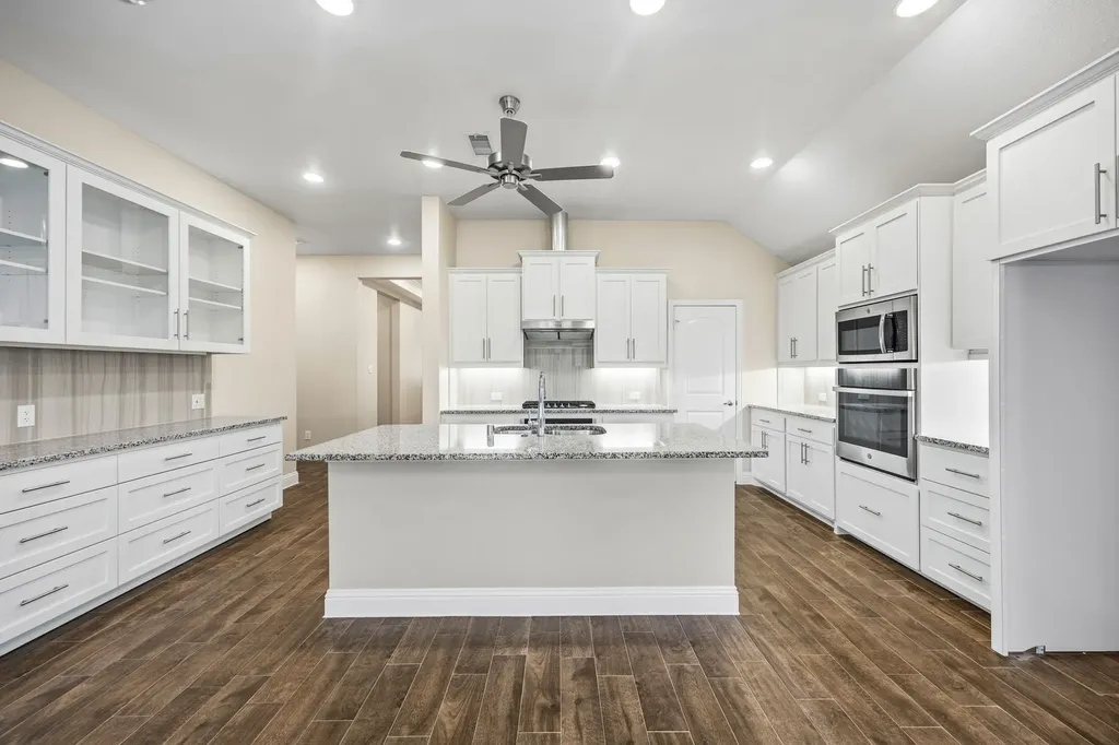 842 Mildren Lane Fate TX 75087