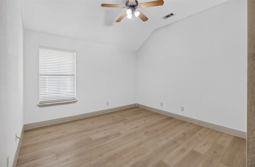 5709 Main Street Watauga TX 76148