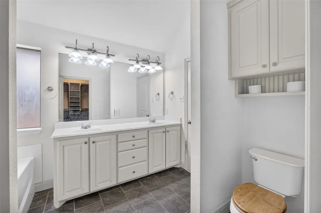 5709 Main Street Watauga TX 76148