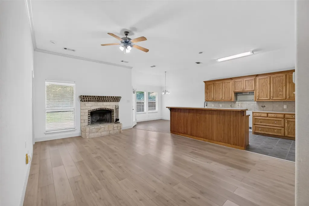 5709 Main Street Watauga TX 76148