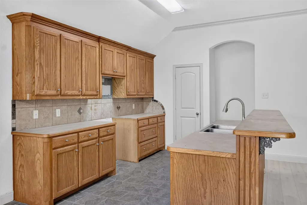 5709 Main Street Watauga TX 76148