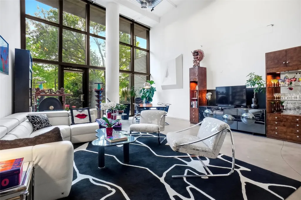 3110 Thomas Avenue Dallas TX 75204