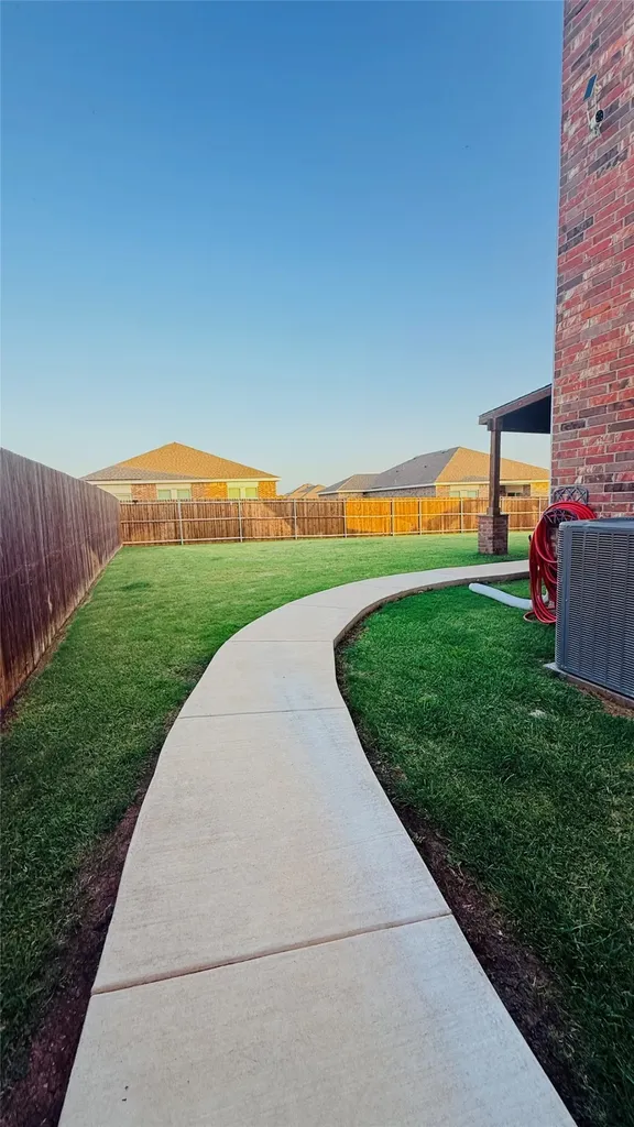 2620 Beech Creek Road Glenn Heights TX 75154