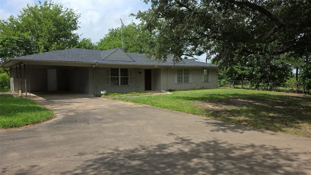 1664 Hwy 56 E Bonham TX 75418