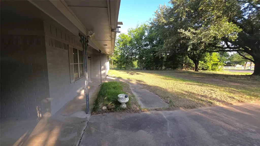 1664 Hwy 56 E Bonham TX 75418