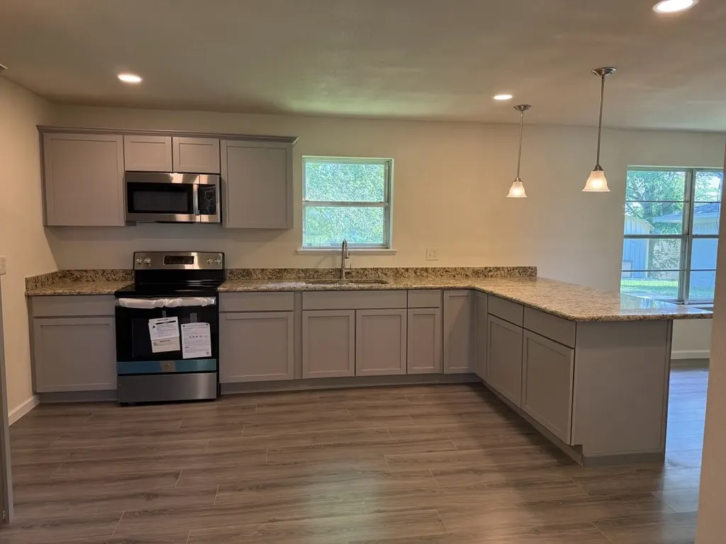 1664 Hwy 56 E Bonham TX 75418
