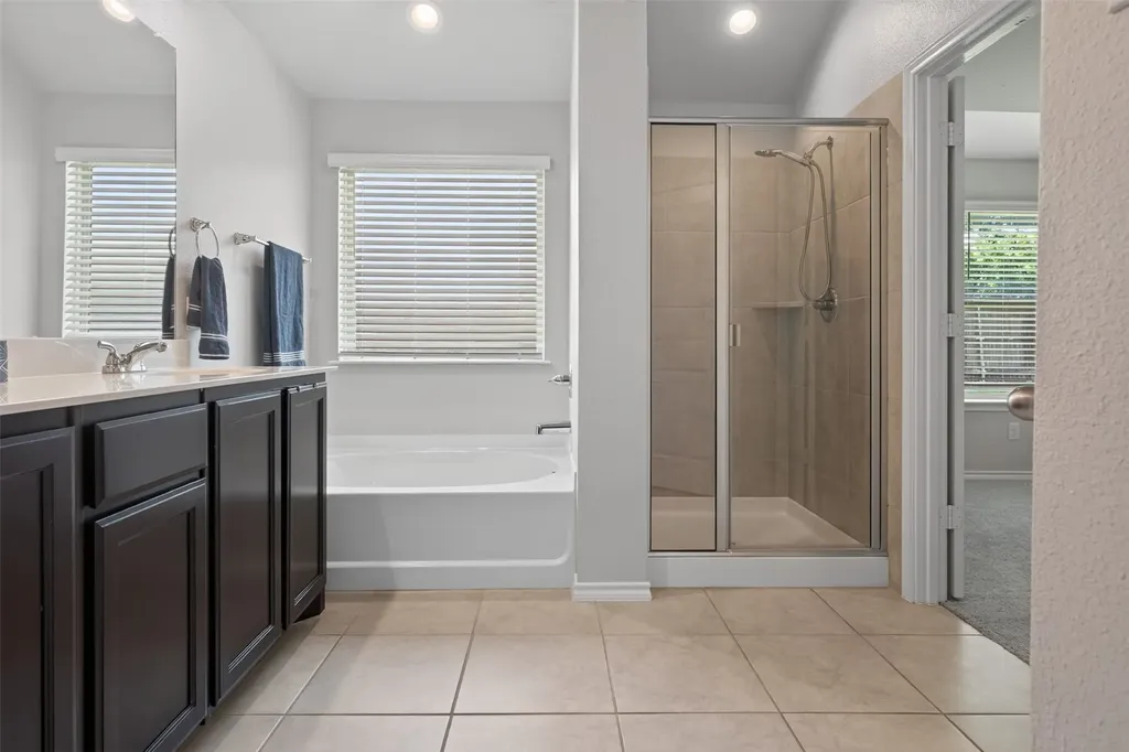 1600 Glade Meadows Drive Burleson TX 76058