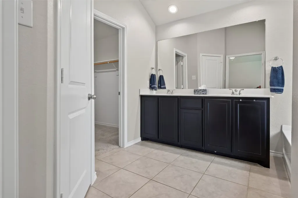 1600 Glade Meadows Drive Burleson TX 76058