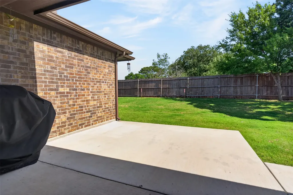 1600 Glade Meadows Drive Burleson TX 76058