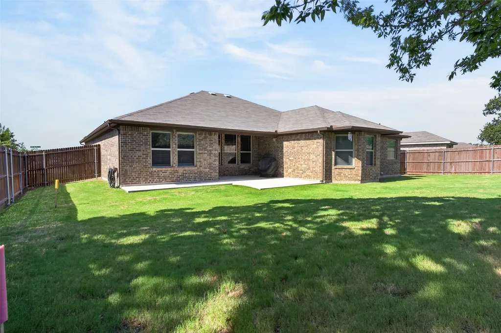 1600 Glade Meadows Drive Burleson TX 76058