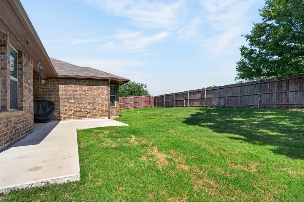 1600 Glade Meadows Drive Burleson TX 76058