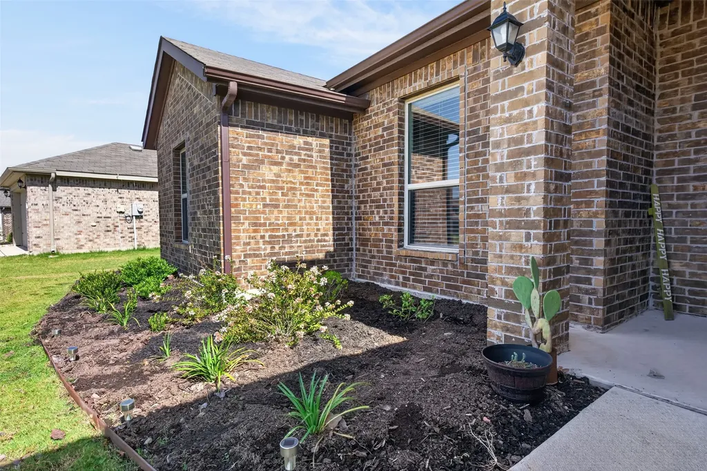 1600 Glade Meadows Drive Burleson TX 76058