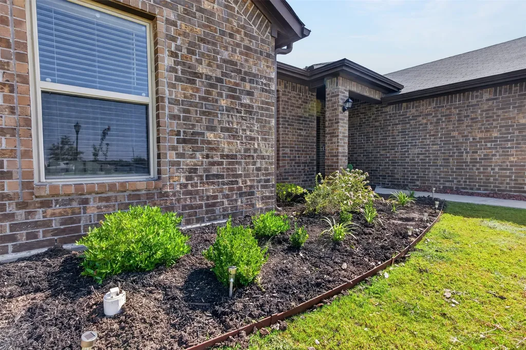 1600 Glade Meadows Drive Burleson TX 76058