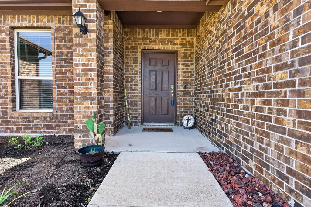 1600 Glade Meadows Drive Burleson TX 76058