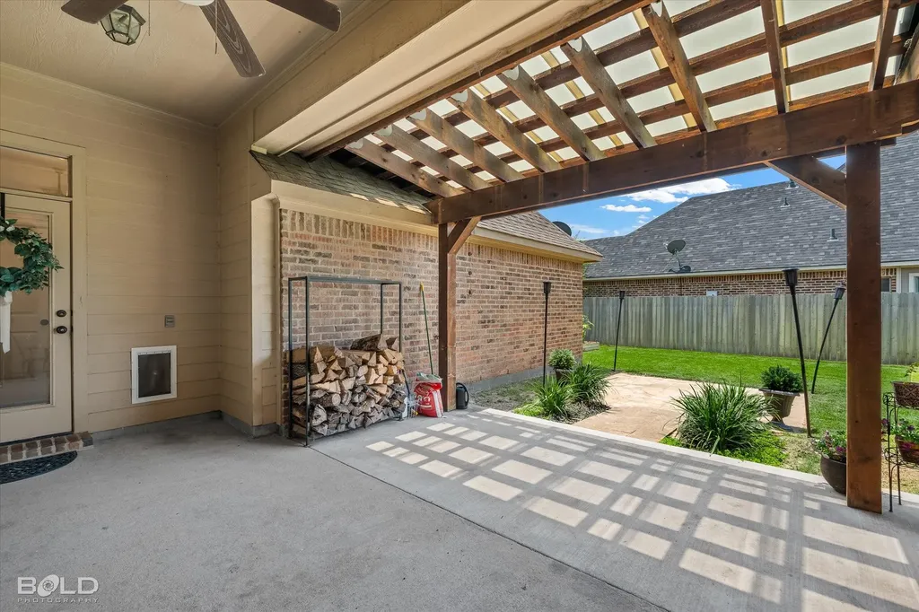 816 Eagles Nest Haughton LA 71037