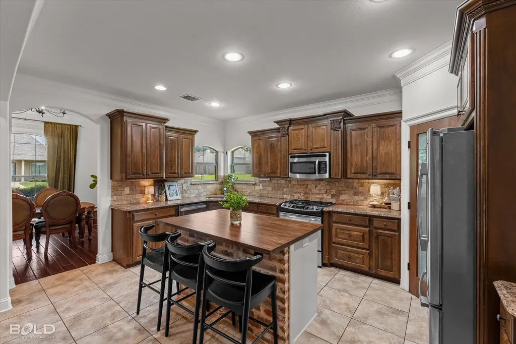 816 Eagles Nest Haughton LA 71037