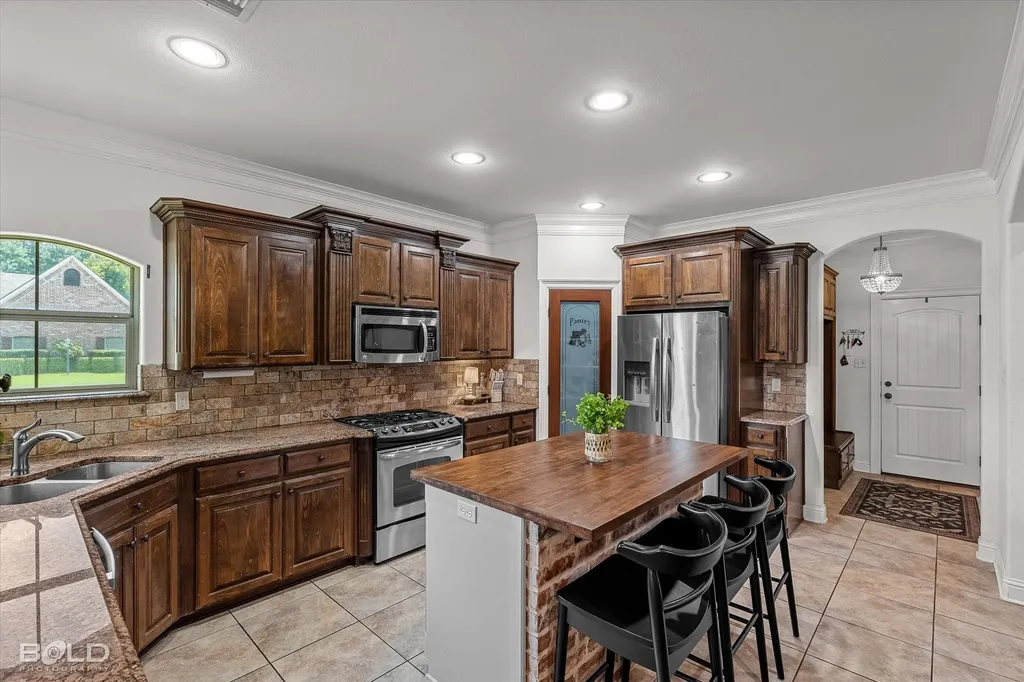 816 Eagles Nest Haughton LA 71037