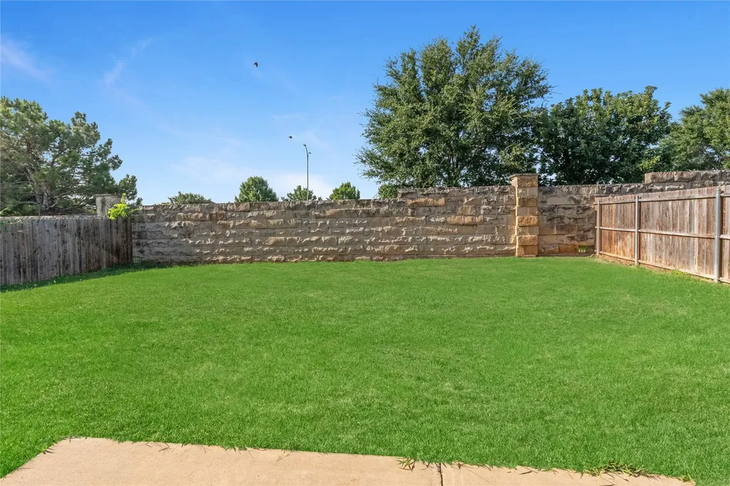 2328 Bernese Lane Fort Worth TX 76131
