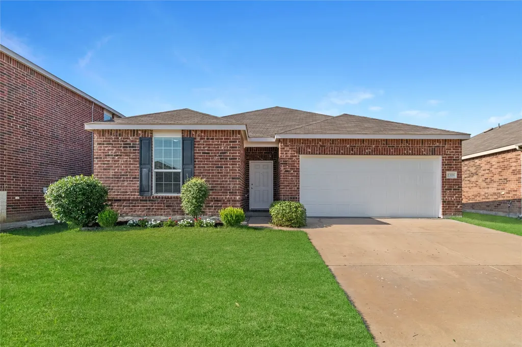 2328 Bernese Lane Fort Worth TX 76131