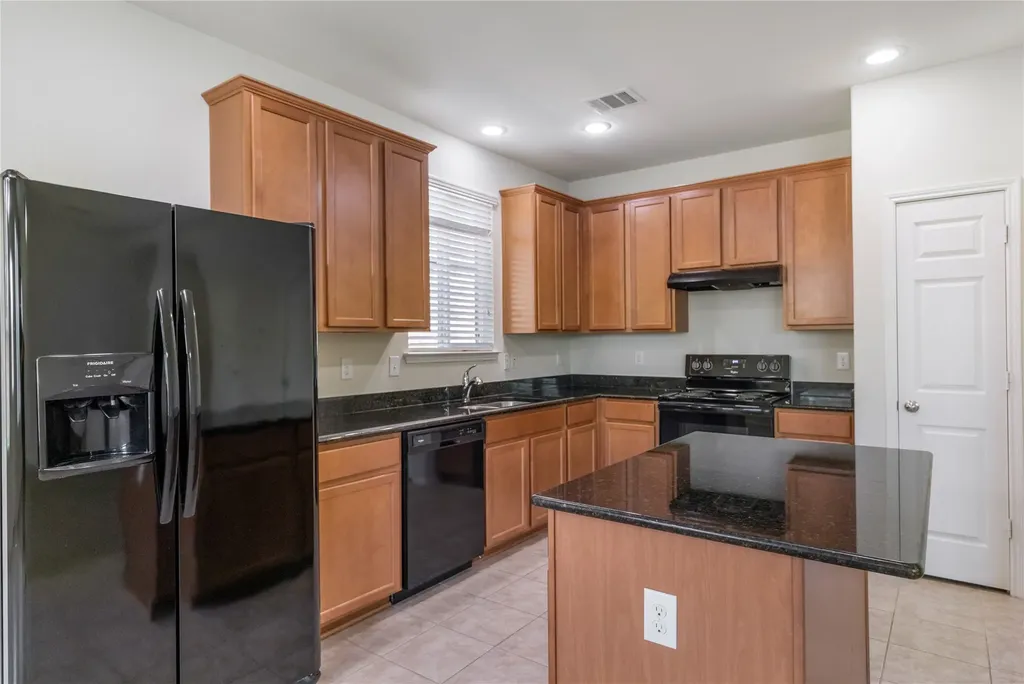 2328 Bernese Lane Fort Worth TX 76131