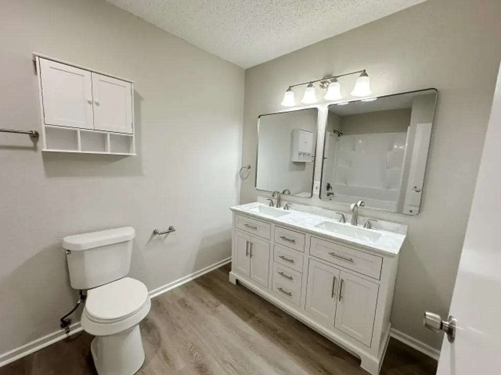 328 Hillside Court Burleson TX 76028