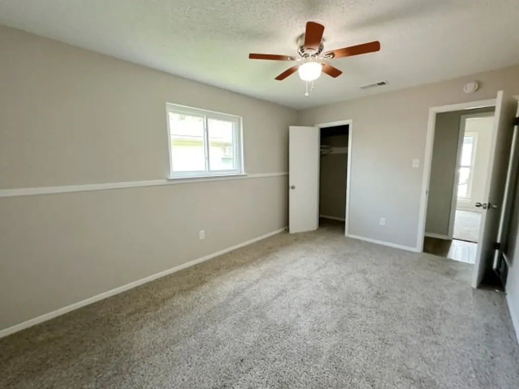 328 Hillside Court Burleson TX 76028
