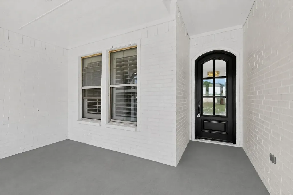 10813 Alta Sierra Drive Benbrook TX 76126