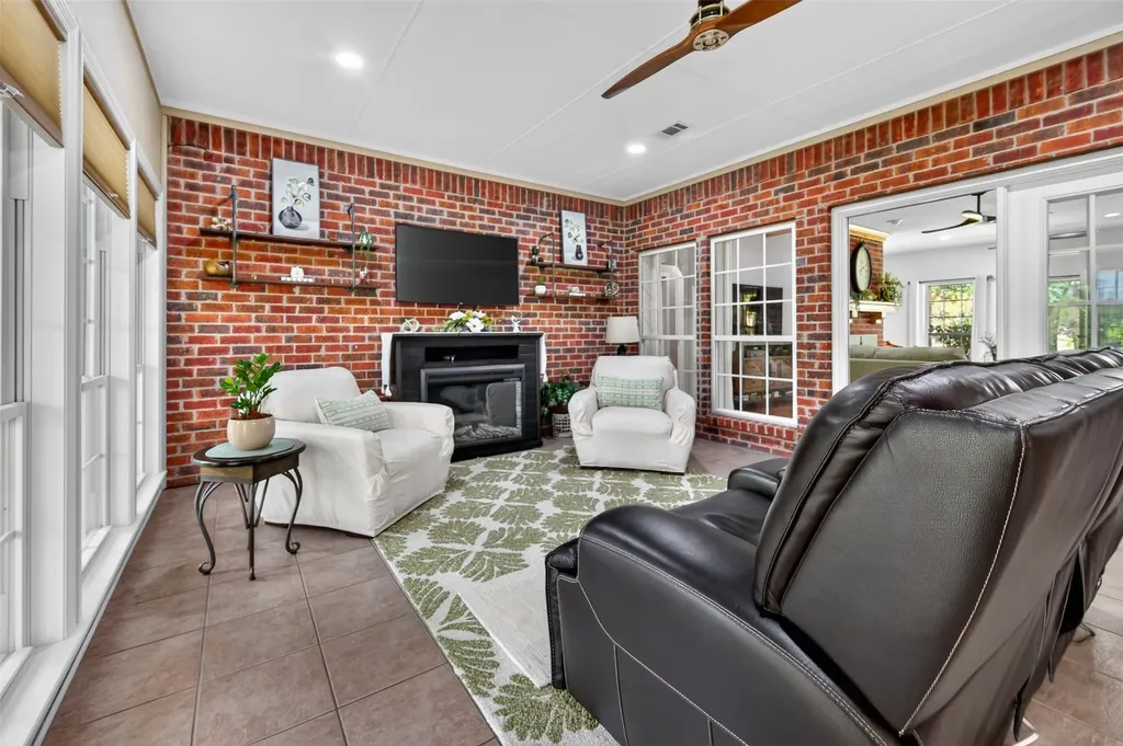5611 Fm 2494 Athens TX 75751