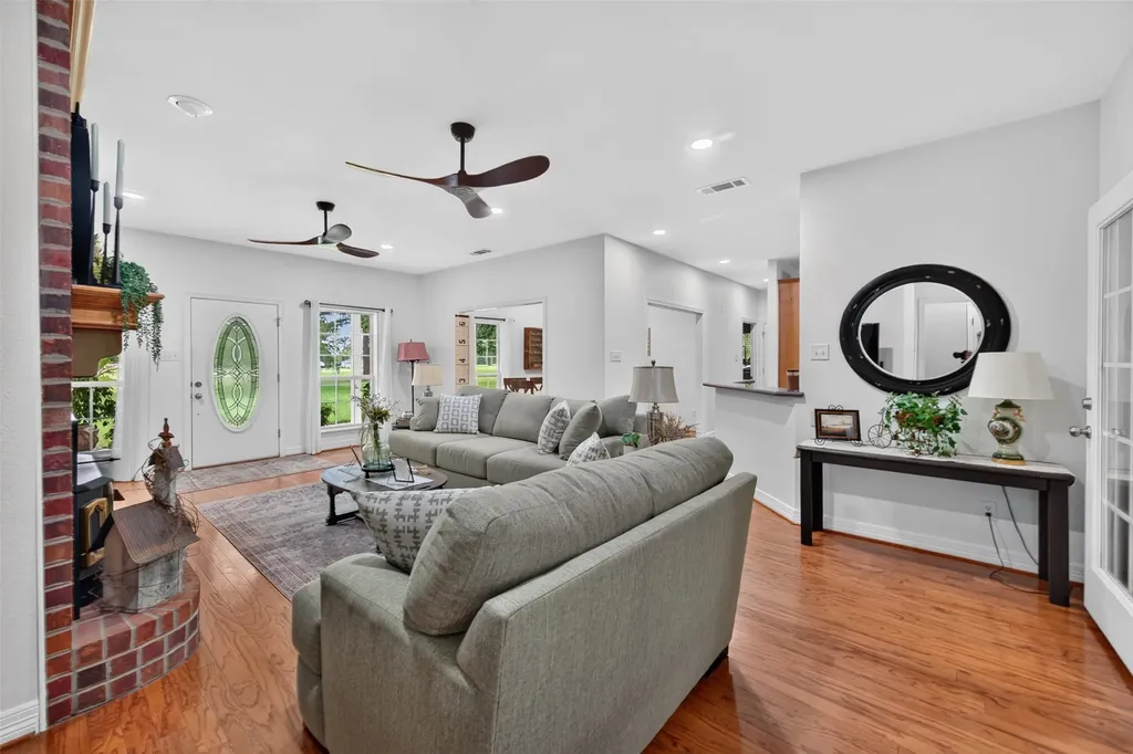 5611 Fm 2494 Athens TX 75751