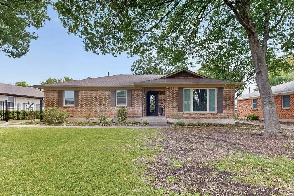 8420 Sweetwater Drive Dallas TX 75228