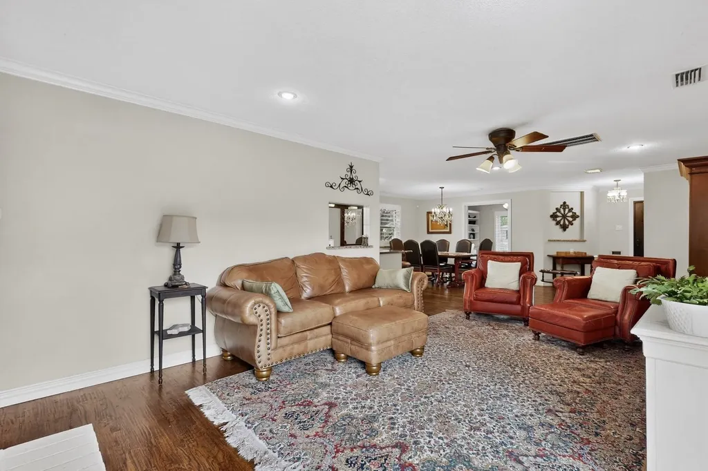 8420 Sweetwater Drive Dallas TX 75228