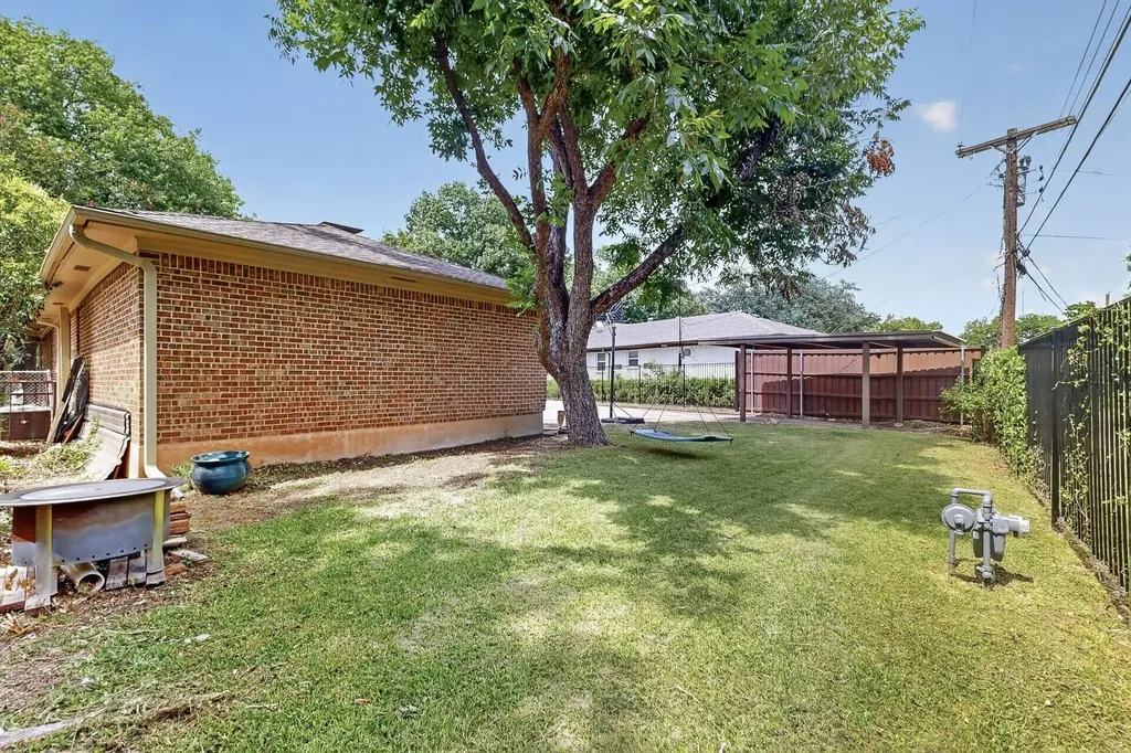 8420 Sweetwater Drive Dallas TX 75228
