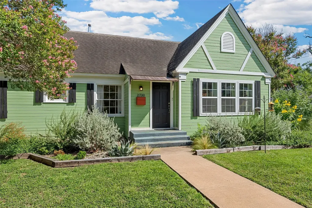 2730 Live Oak Avenue Waco TX 76708