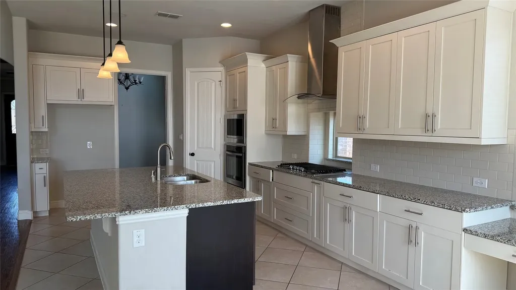 1616 Tanner Parkway Argyle TX 76226