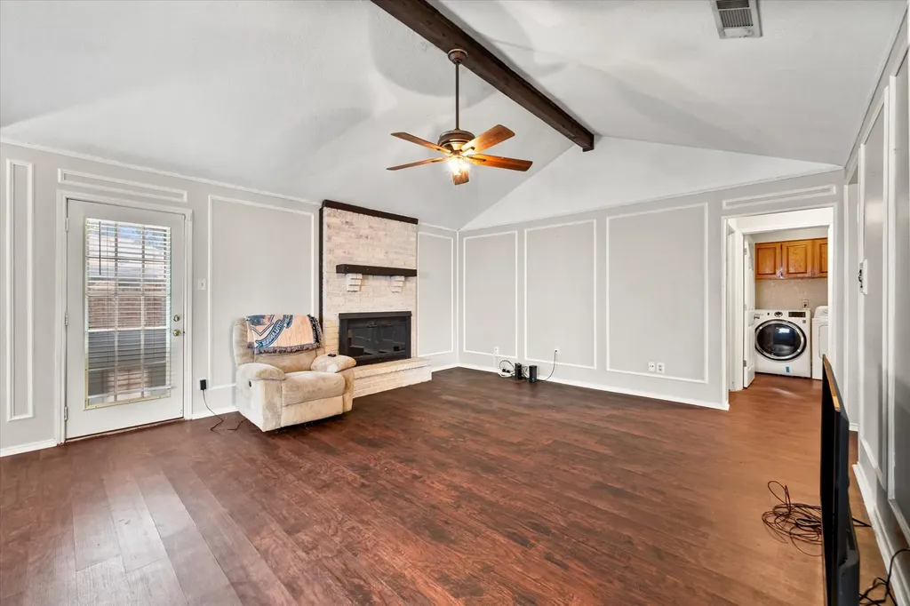 806 Wind Brooke Drive Arlington TX 76001