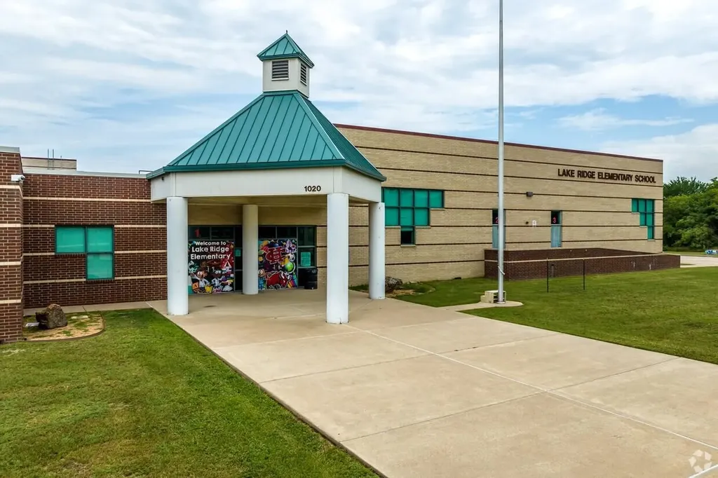 2243 Alyssum Cedar Hill TX 75104