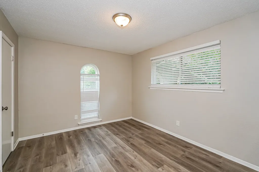 4804 Berridge Lane Dallas TX 75227